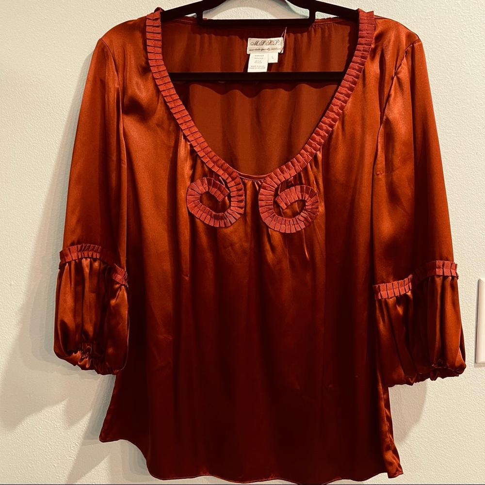 Max Studio MSSP Silk Overblouse Pleat Detail at Deep Scoop Neck Blouson Sleeves